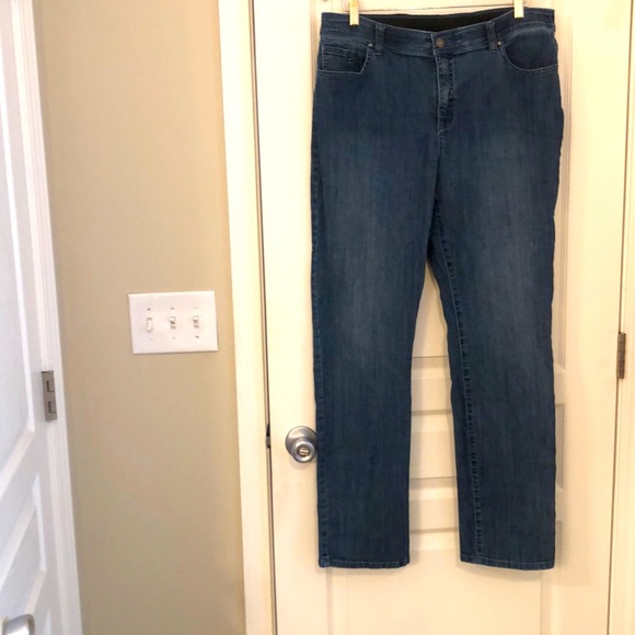 COPY - 😊Fabulously Slimming Jeans by Chico’s NWOT super stretchy😊never worn. Si… - Picture 1 of 3